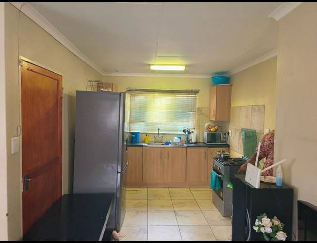 3 BEDROOM HOUSE FOR SALE IN FREEDOM PARK B